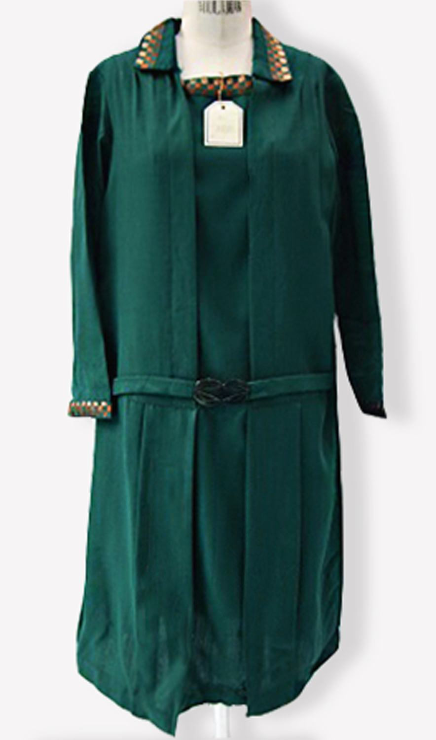 1920F – Robe – 01