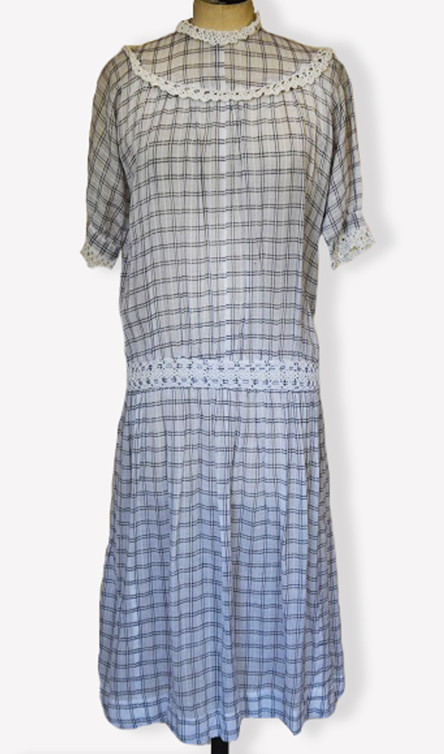 1920F – Robe – 06