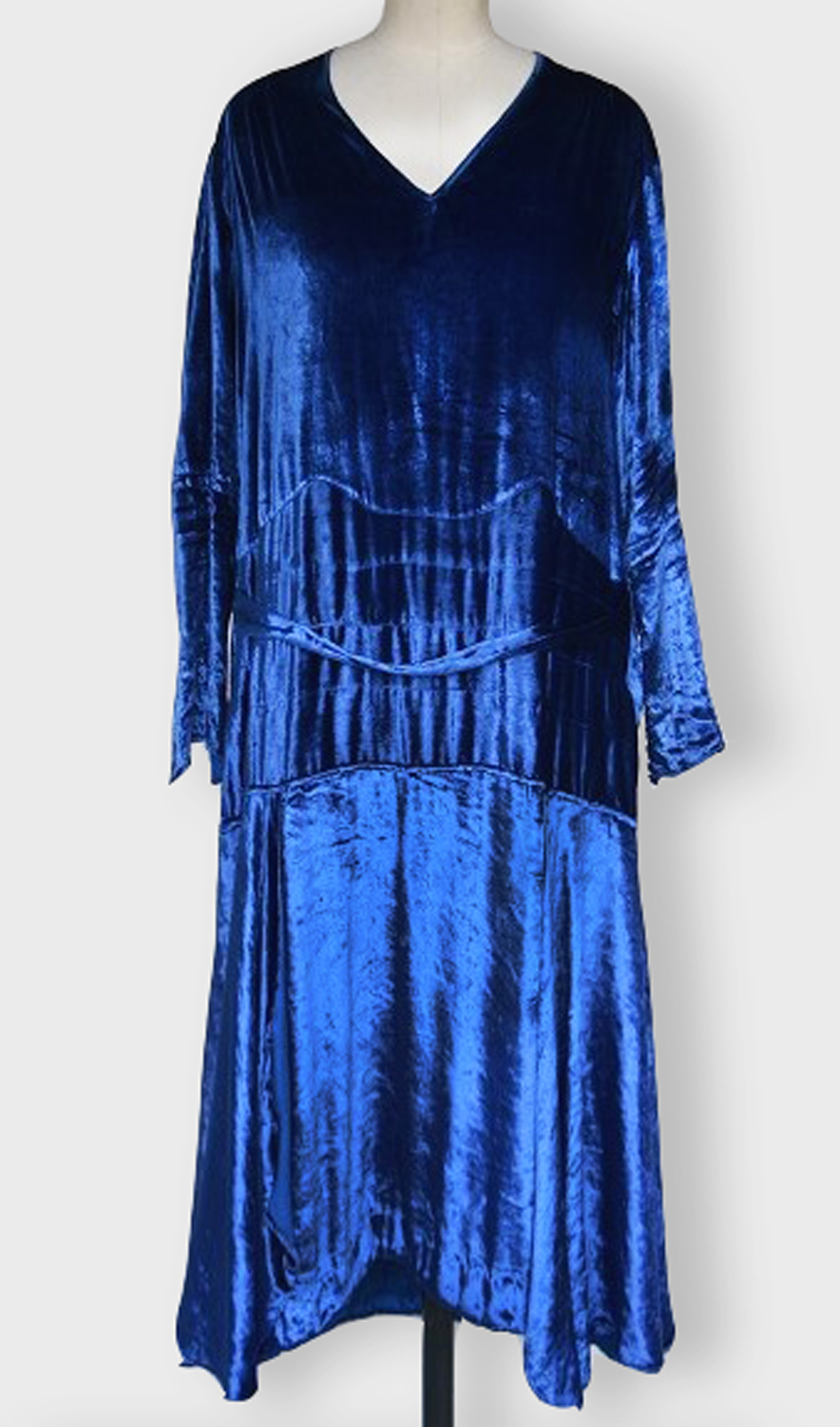 1920F – Robe – 127