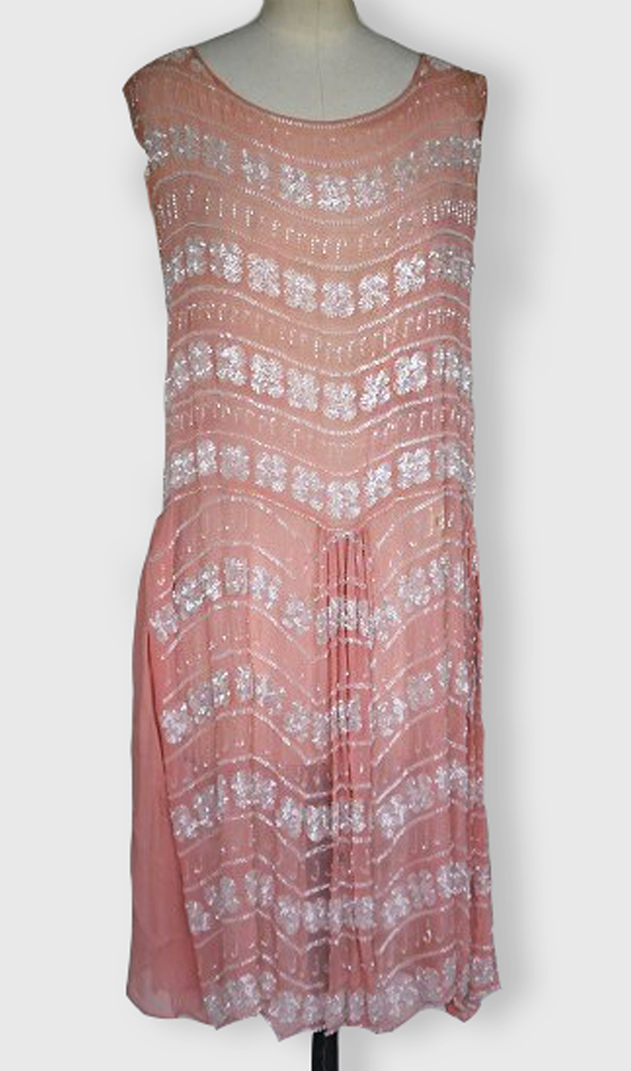 1920F – Robe – 142