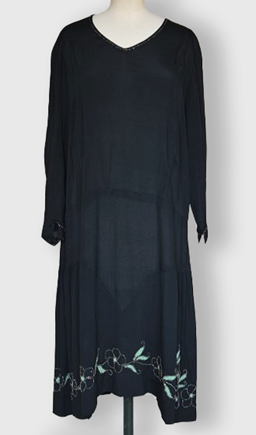 1920F – Robe – 143