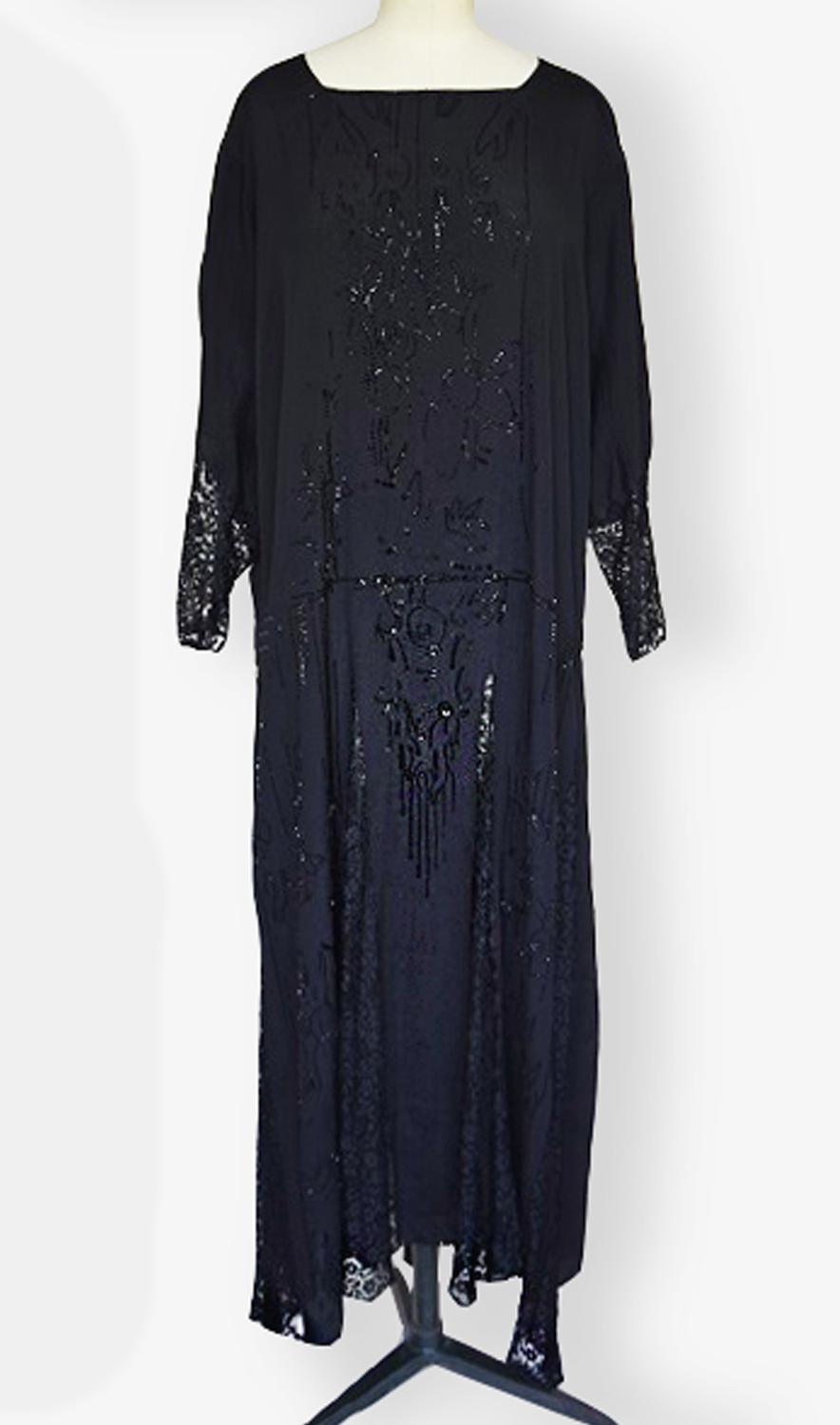 1920F – Robe – 147