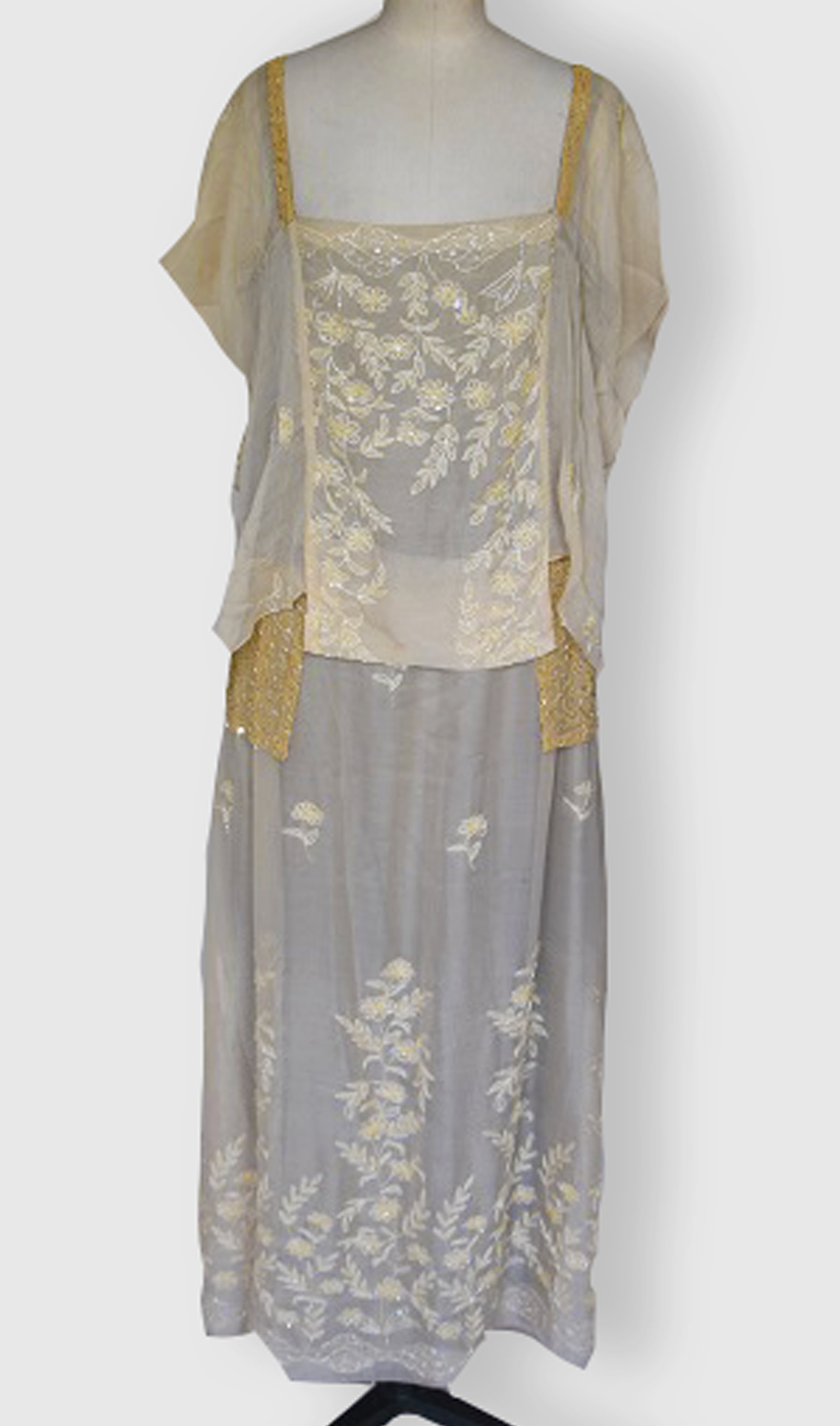 1920F – Robe – 151