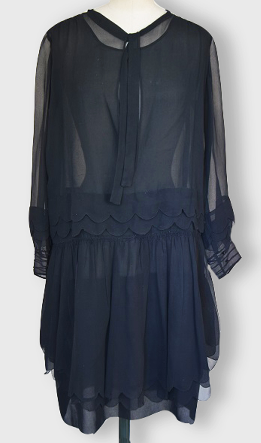 1920F – Robe – 152
