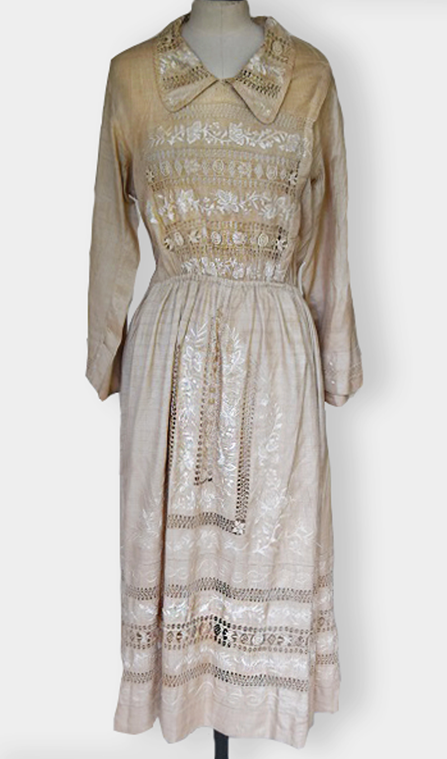 1920F – Robe – 154