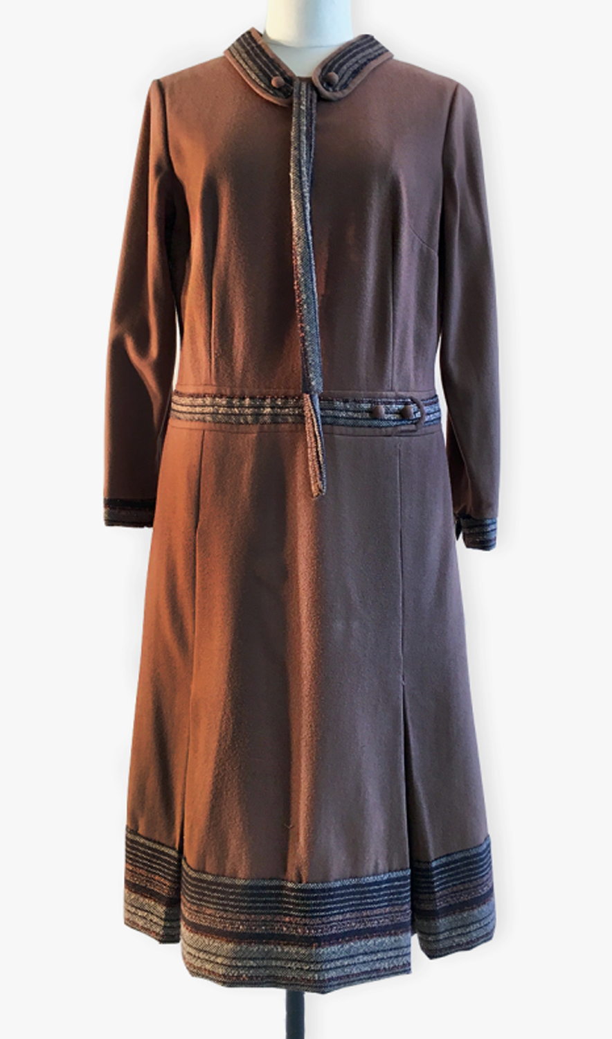 1920F – Robe – 157