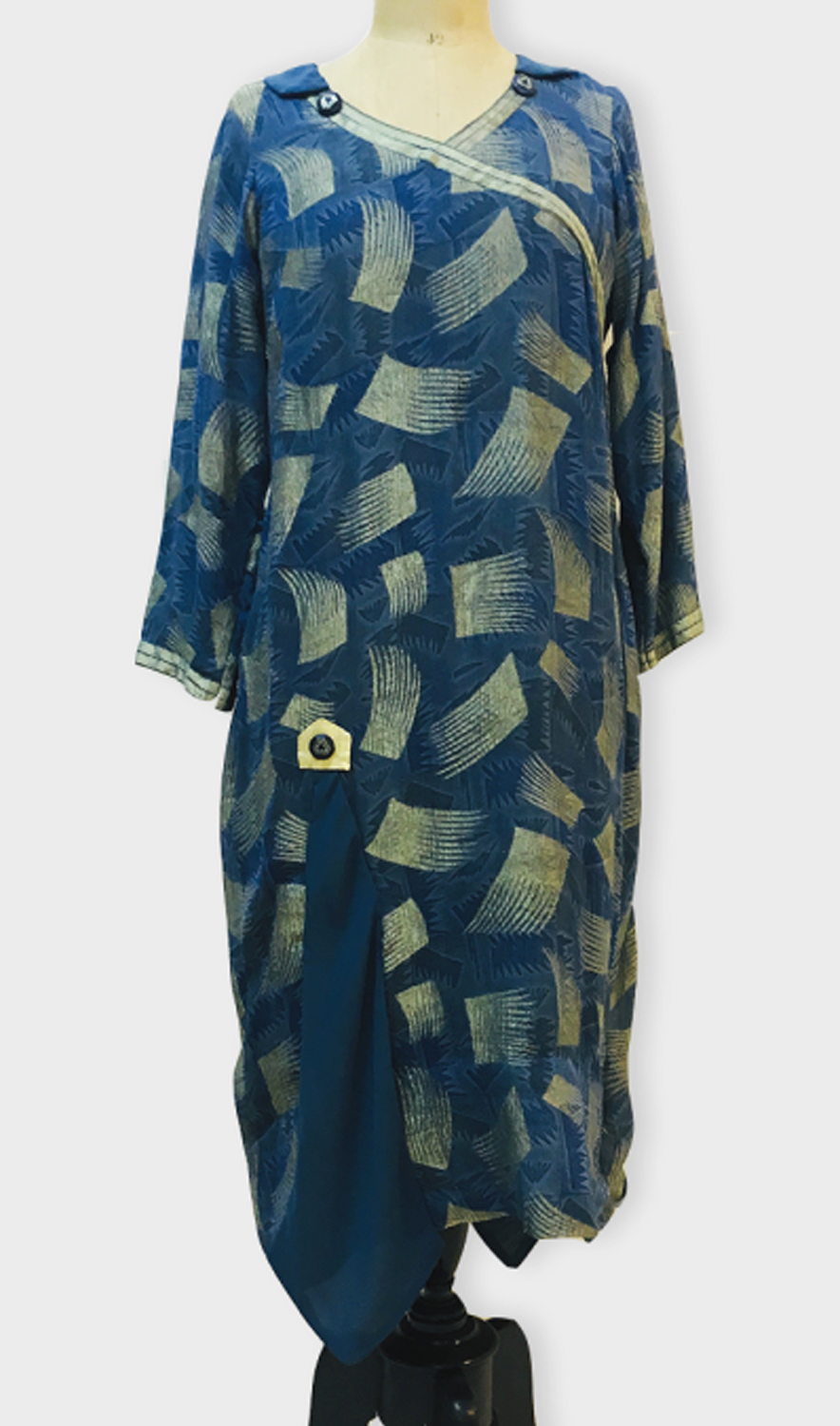 1920F – Robe – 158