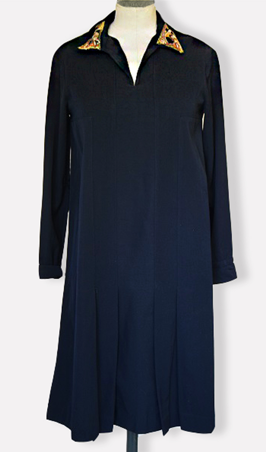 1920F – Robe – 16