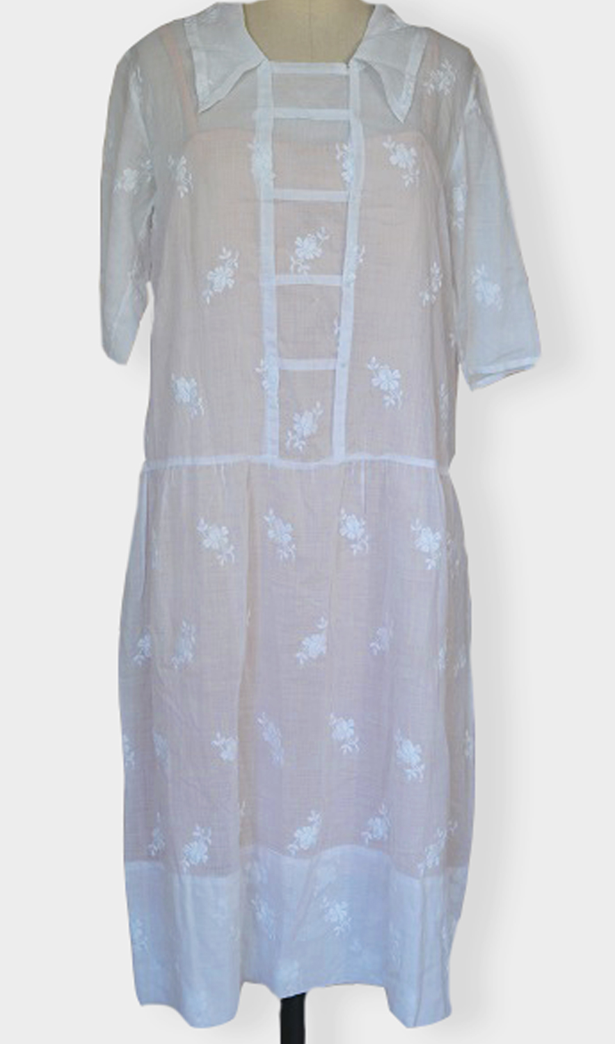 1920F – Robe – 37