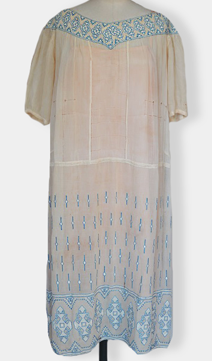 1920F – Robe – 38