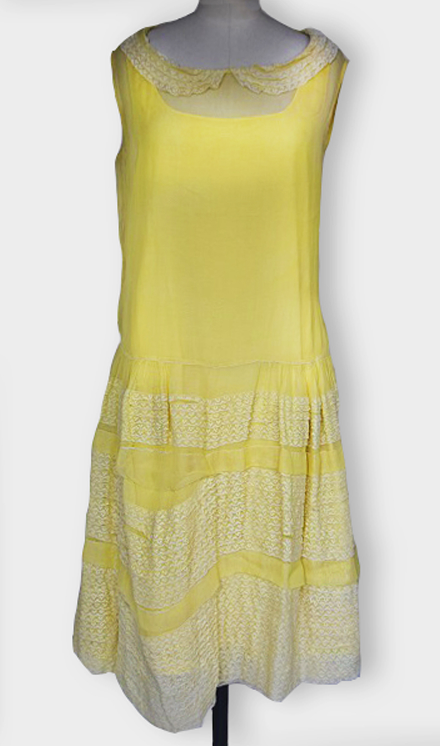 1920F – Robe – 40