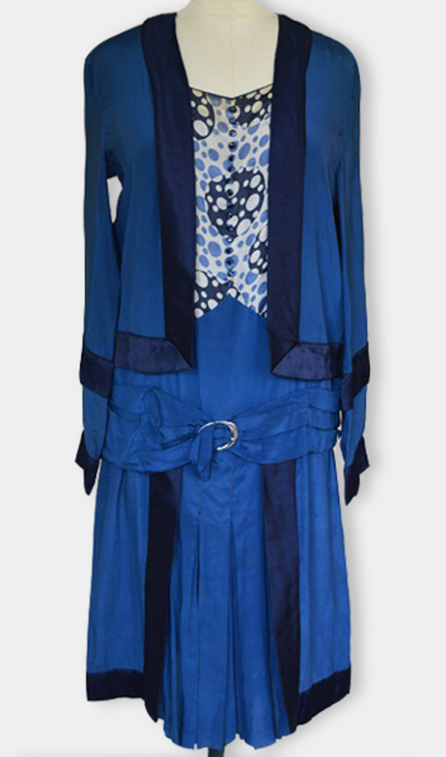 1920F – Robe – 49