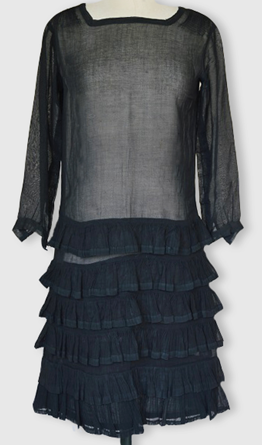 1920F – Robe – 51
