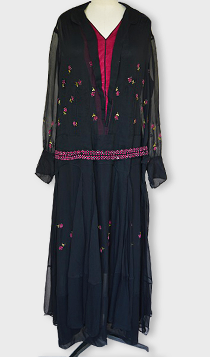 1920F – Robe – 52