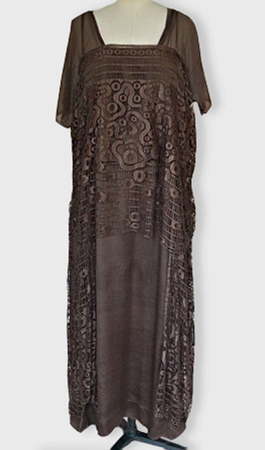1920F – Robe – 60