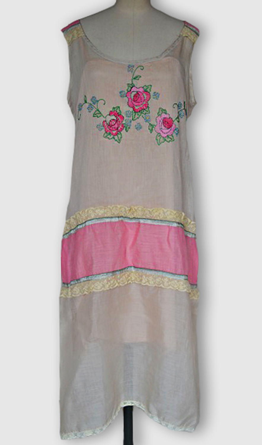 1920F – Robe – 73