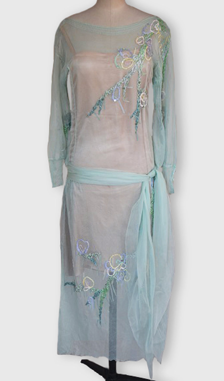 1920F – Robe – 89