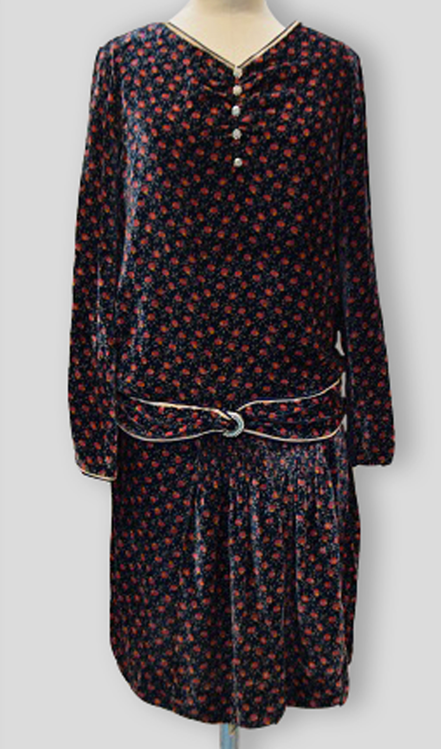 1920F – Robe – 91