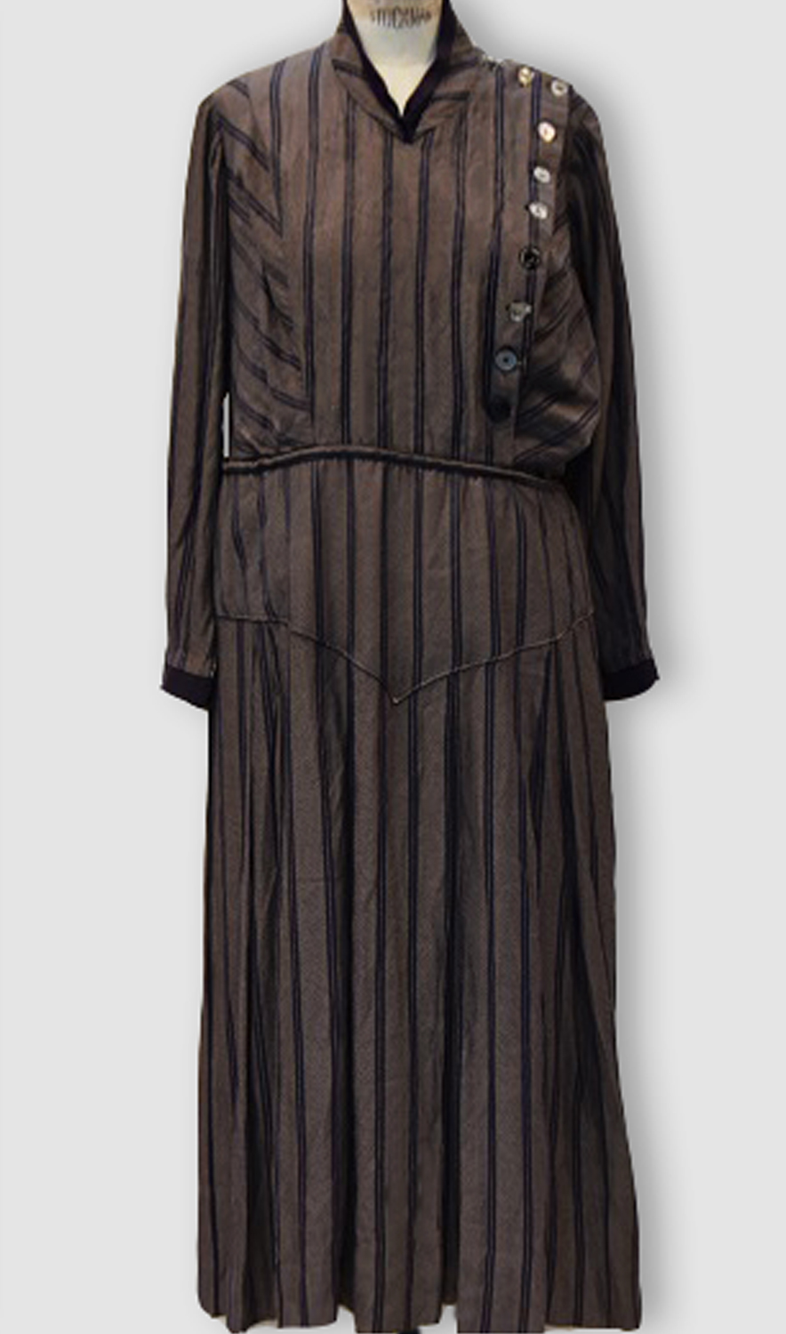 1920F – Robe – 92