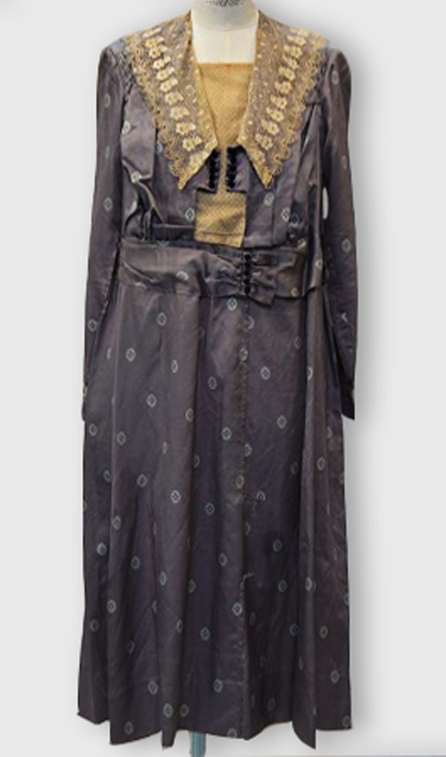 1920F – Robe – 94