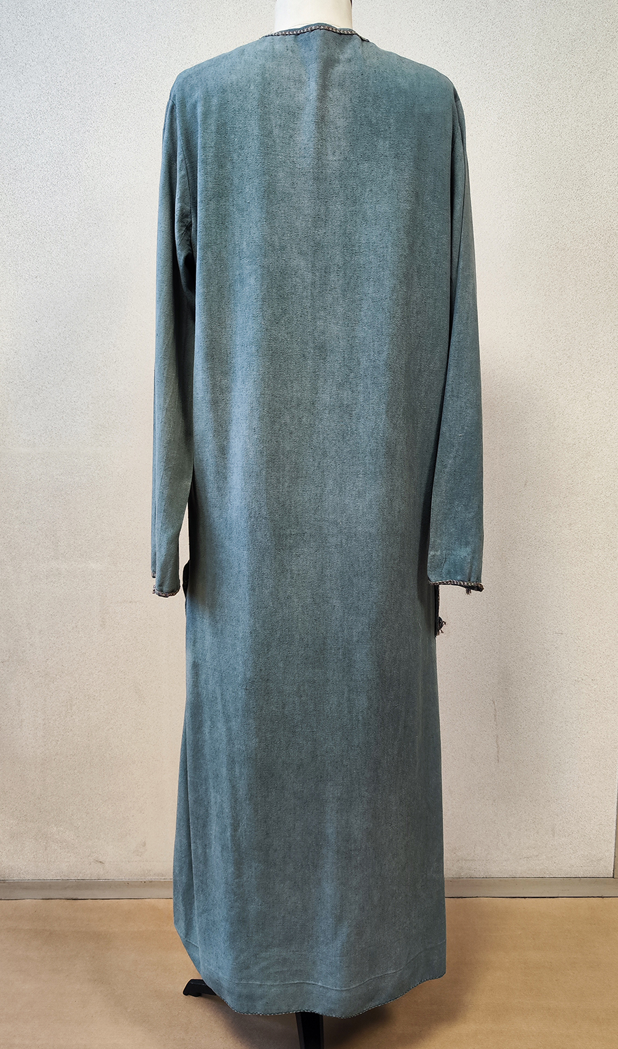 1920F – Robe – 103 (2)