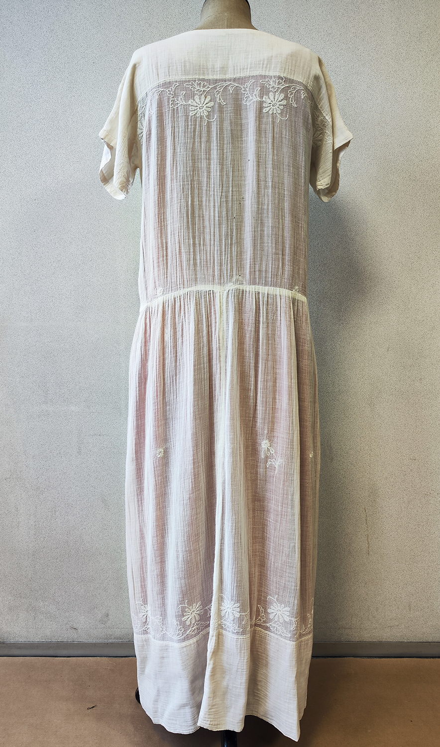 1920F – Robe – 1041 (2)