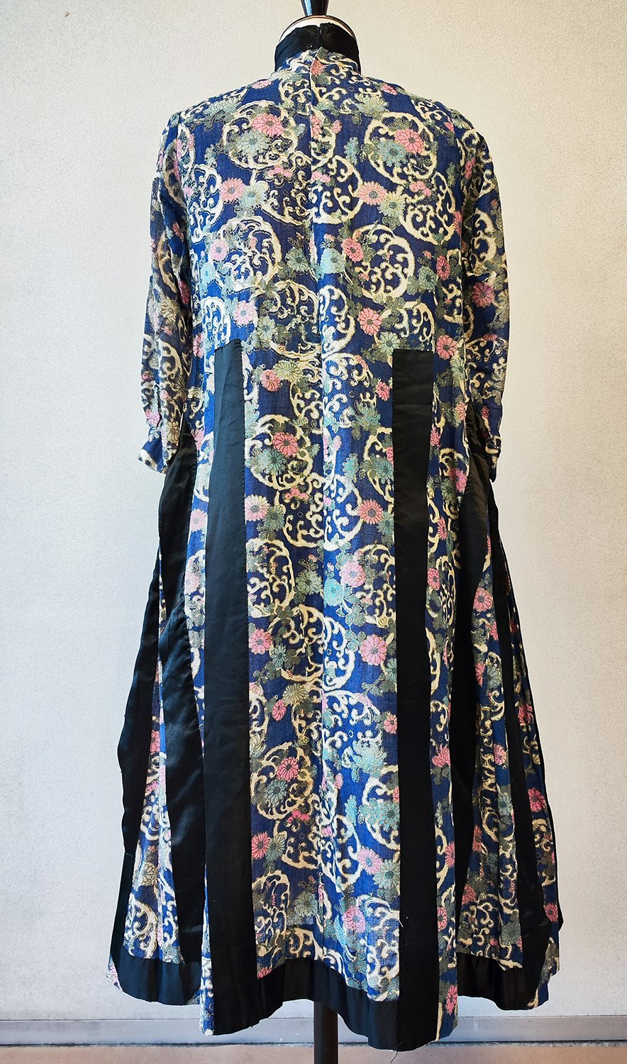 1920F – Robe – 1233 (2)