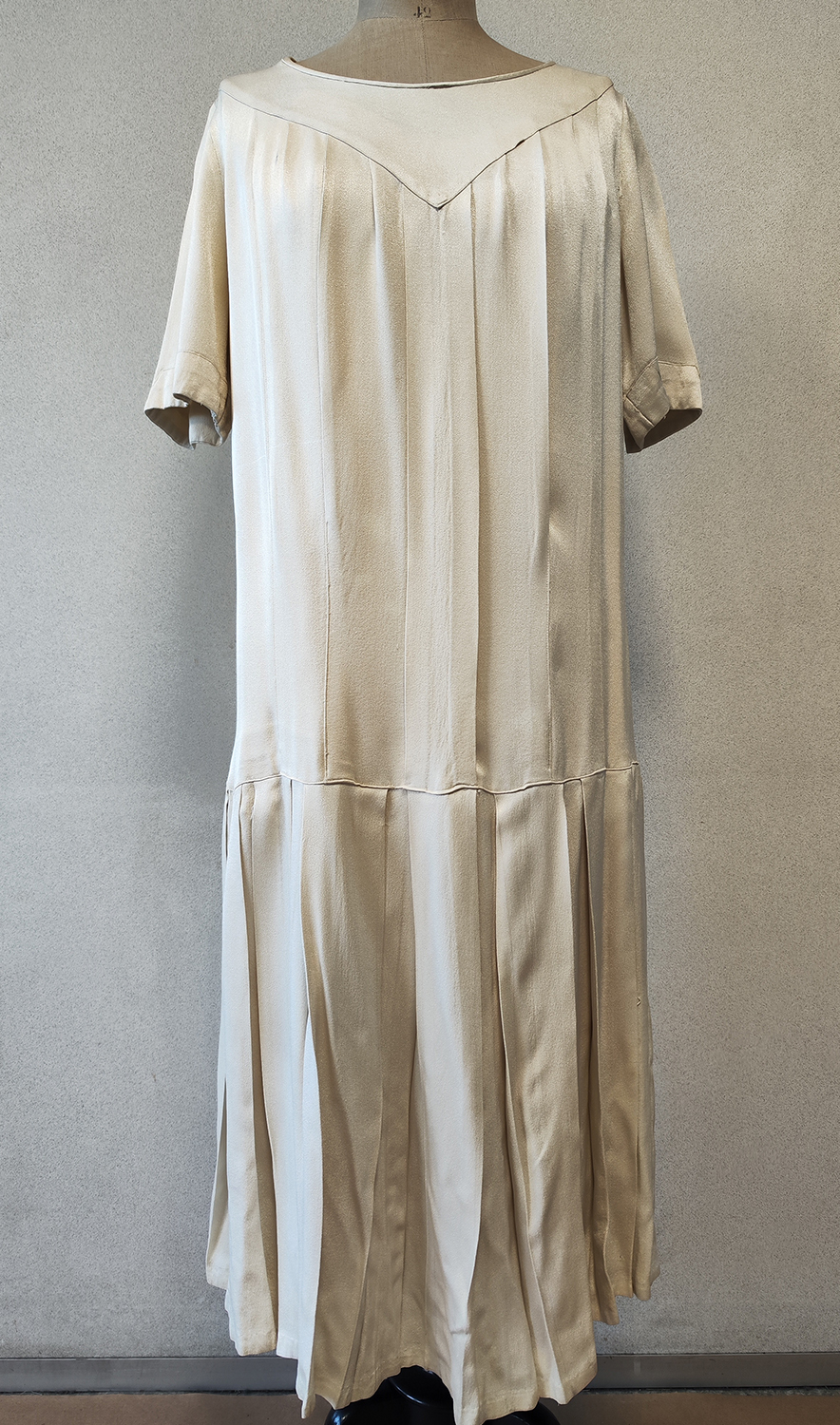 1920F – Robe – 131 (1)
