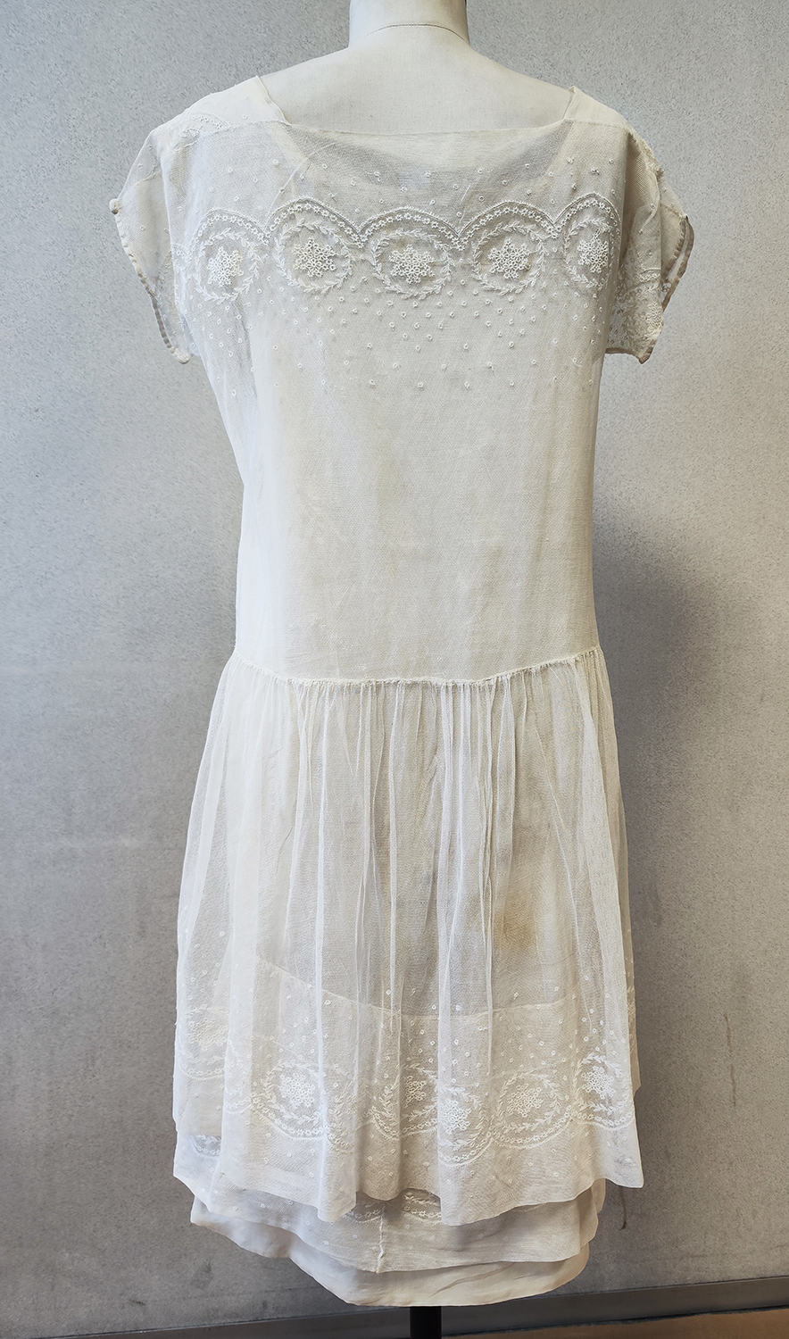 1920F – Robe – 1401 (2)
