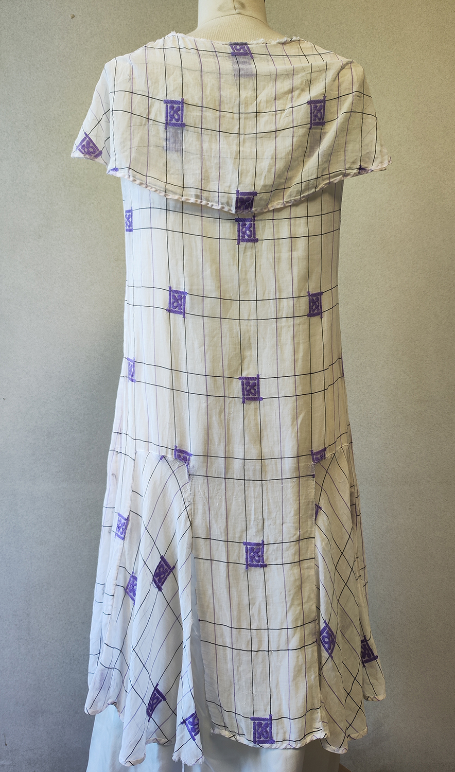 1920F – Robe – 1405 (2)