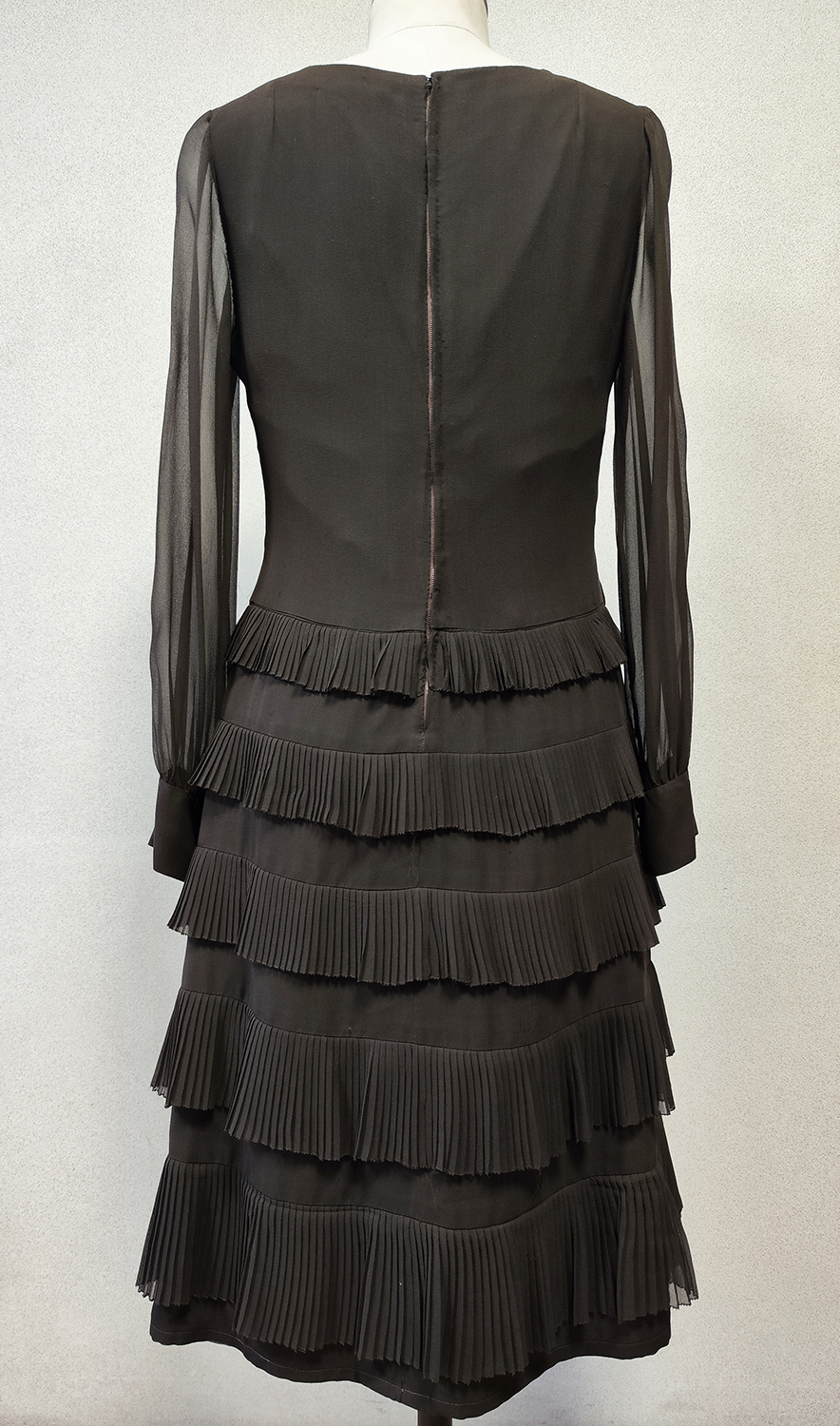 1920F – Robe – 1407 (2)