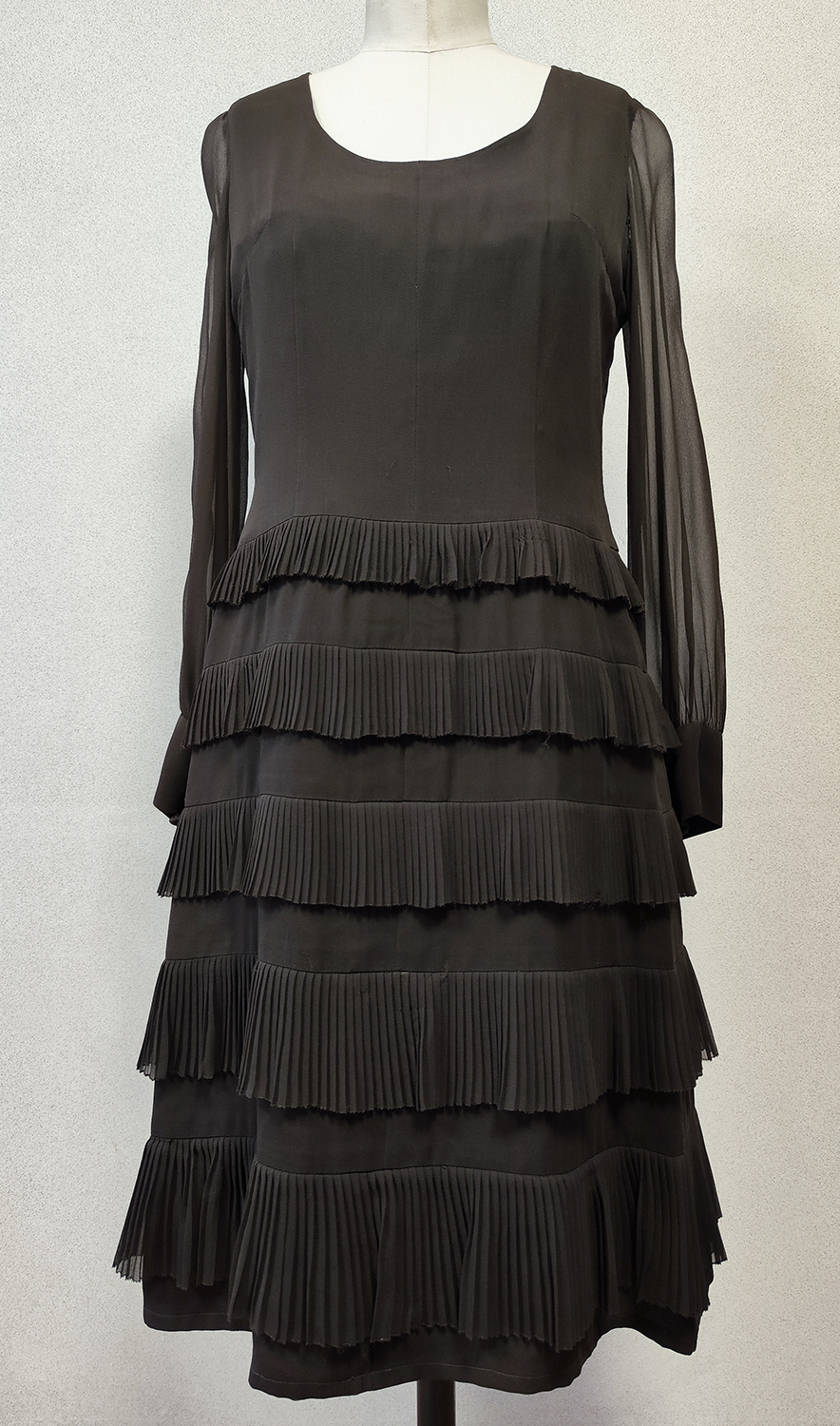 1920F – Robe – 1407