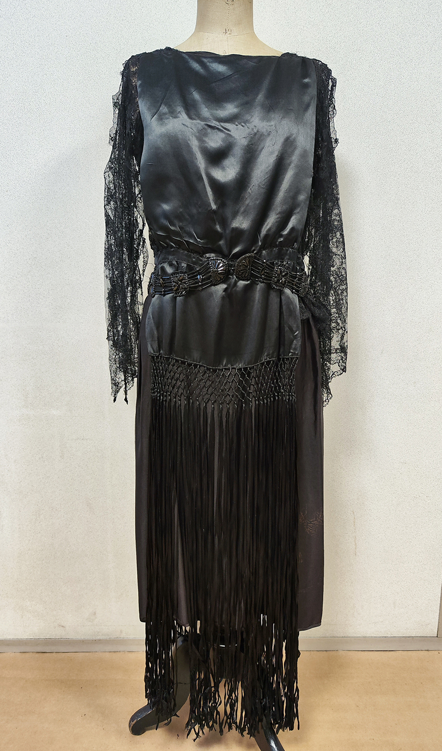1920F – Robe – 1408