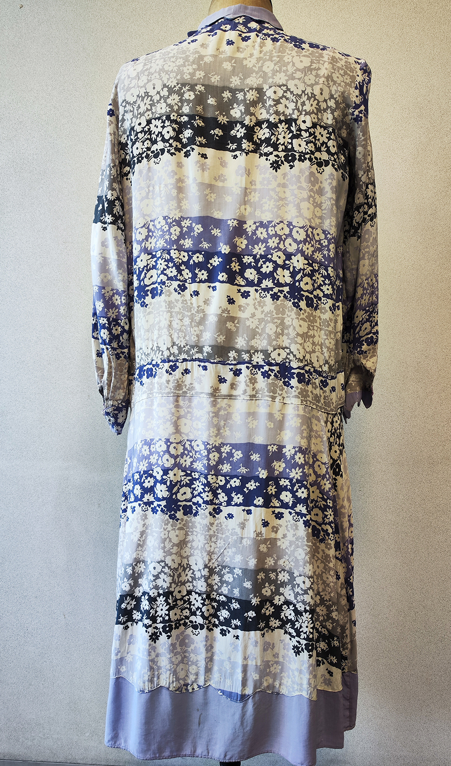 1920F – Robe – 1414 (2)