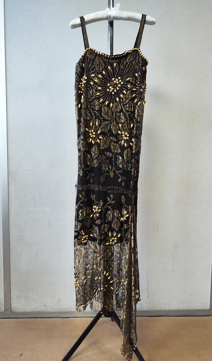 1920F – Robe – 1416