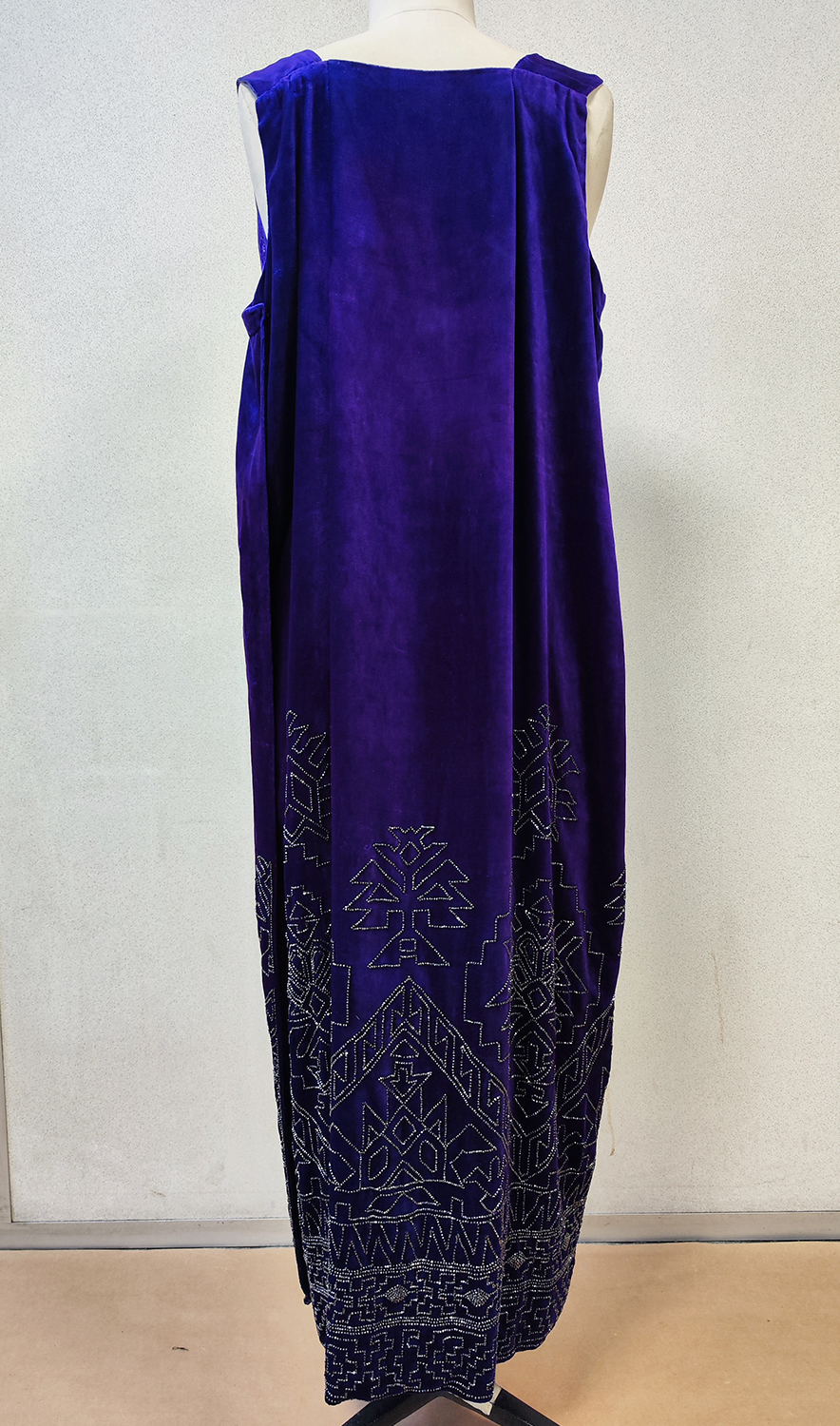1920F – Robe – 1417 (2)