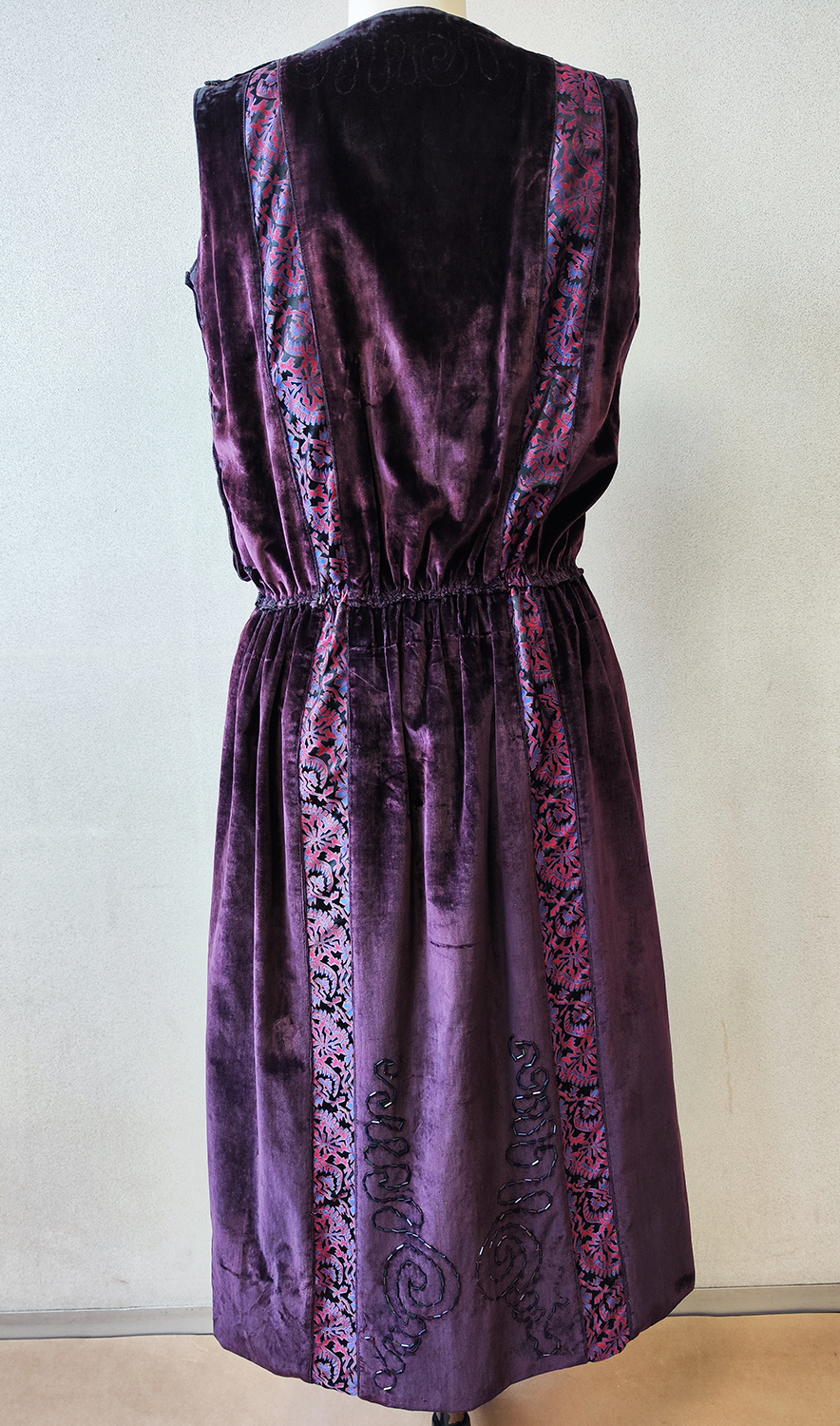 1920F – Robe – 1418 (2)