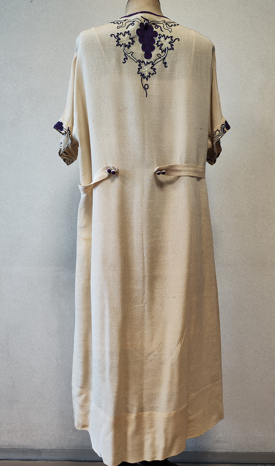 1920F – Robe – 1424 (2)