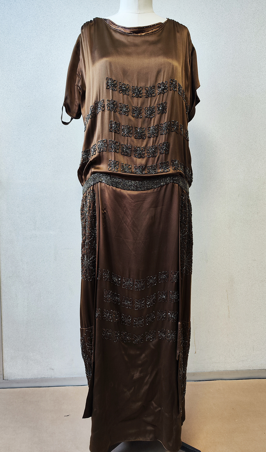 1920F – Robe – 1426