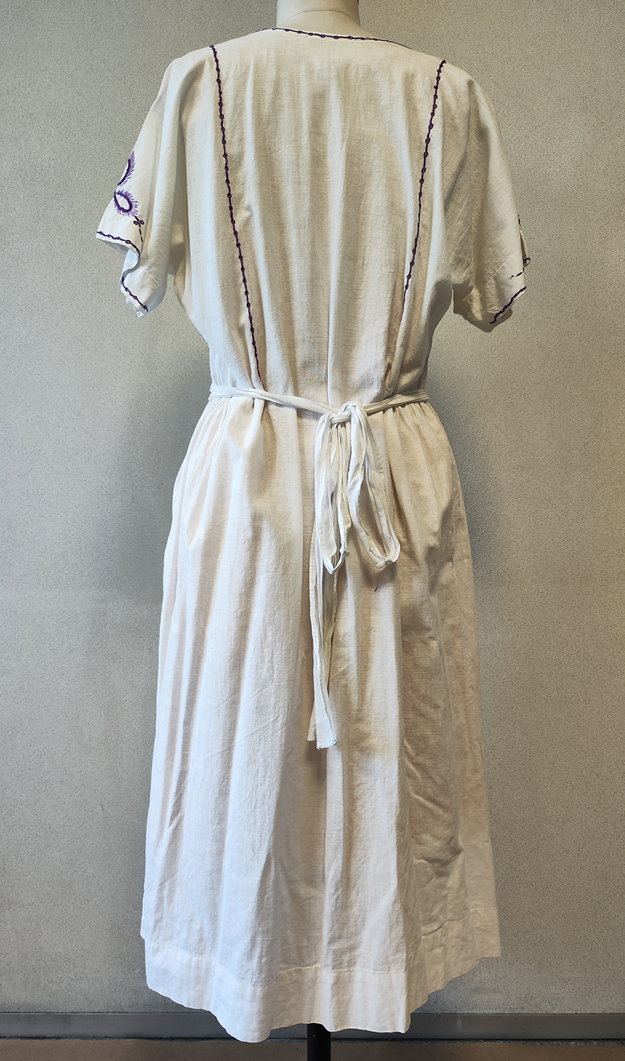 1920F – Robe – 1433 (2)