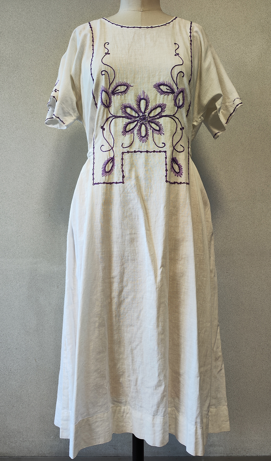 1920F – Robe – 1433