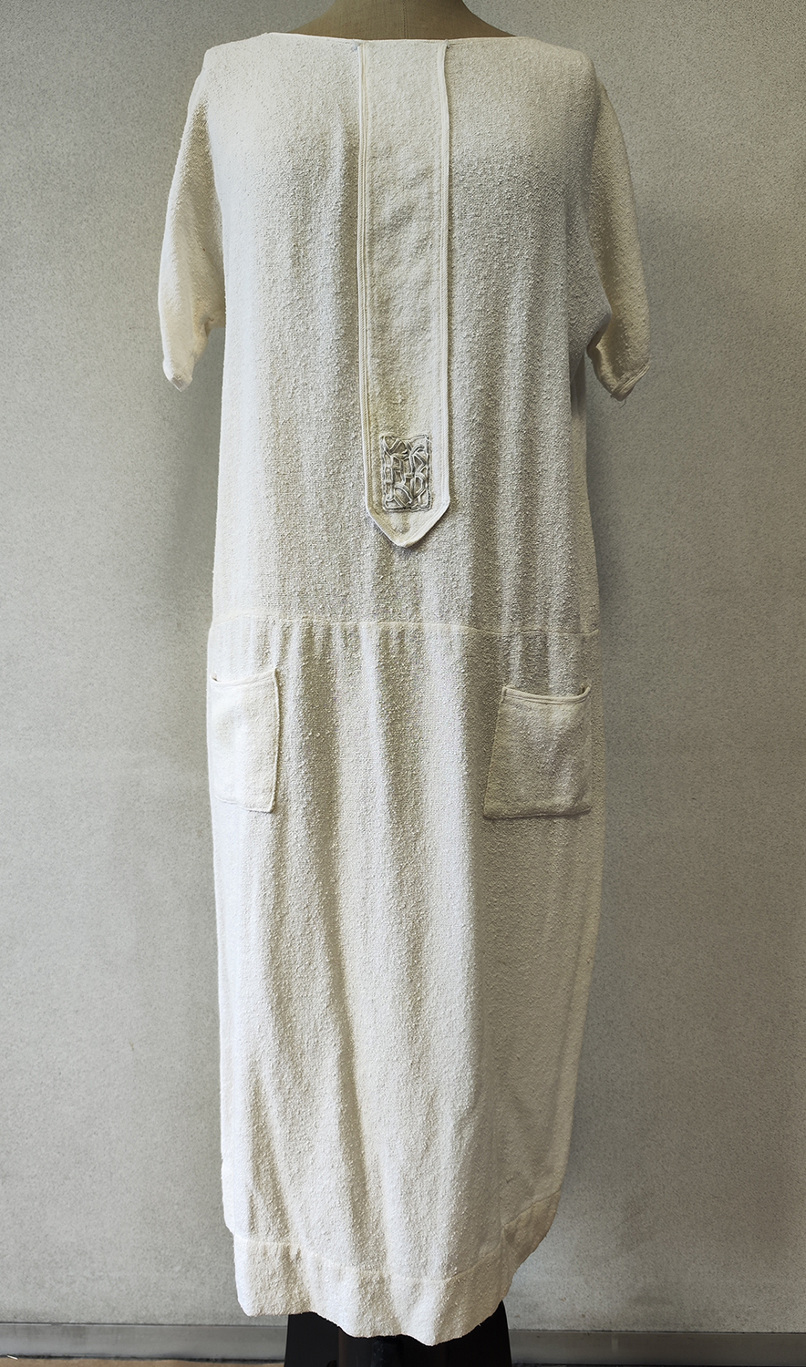 1920F – Robe – 1438