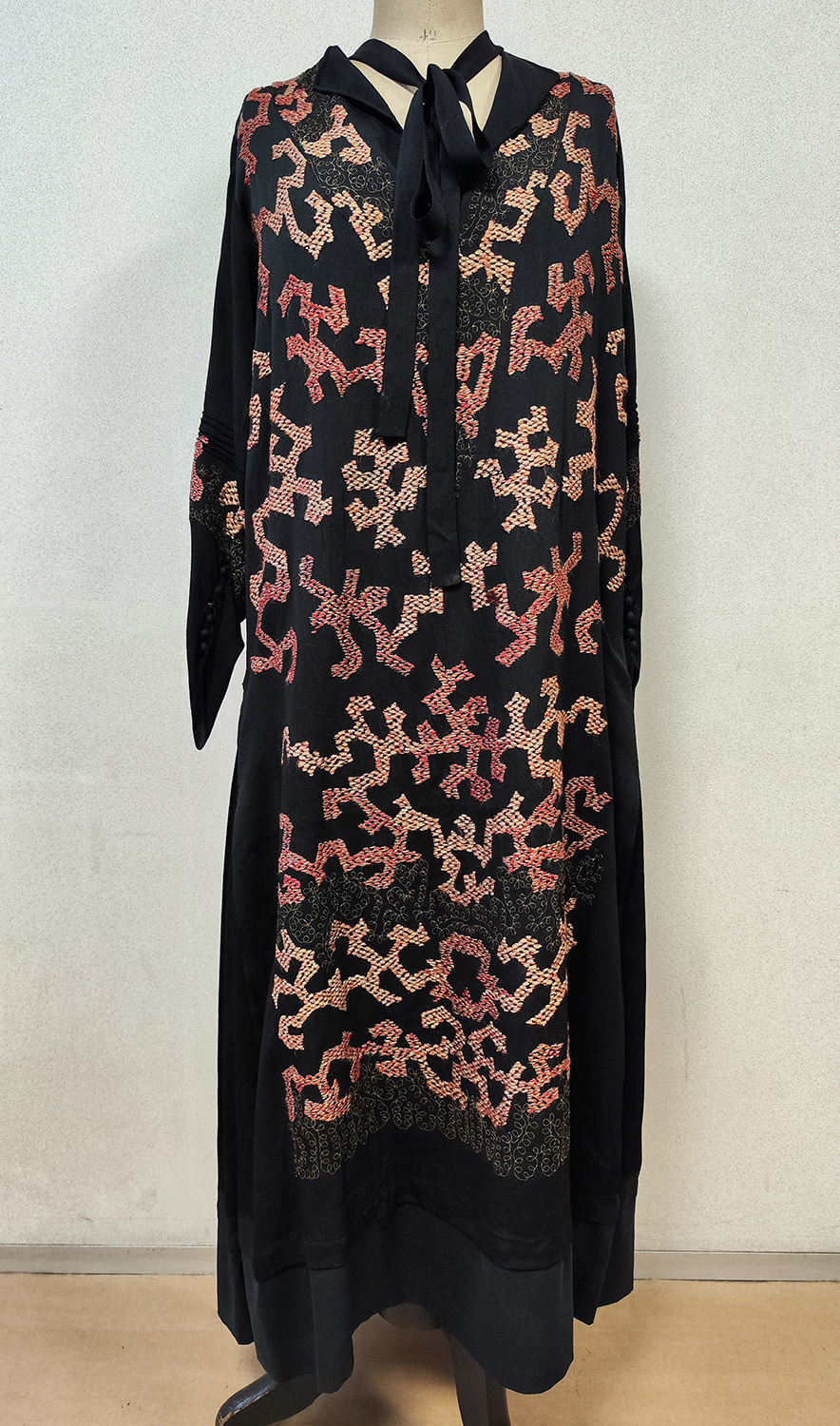 1920F – Robe – 1448