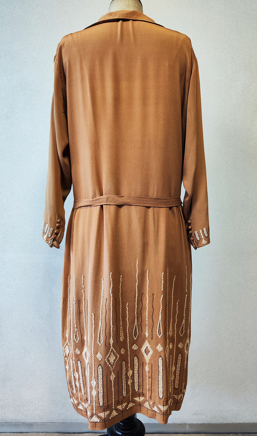 1920F – Robe – 1455 (2)