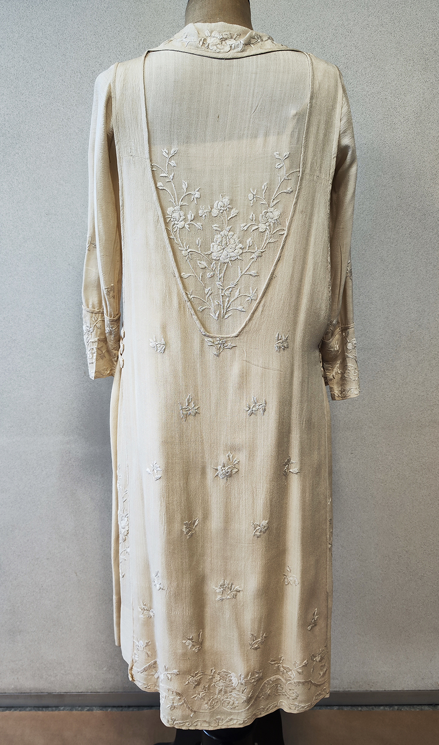 1920F – Robe – 1456 (2)