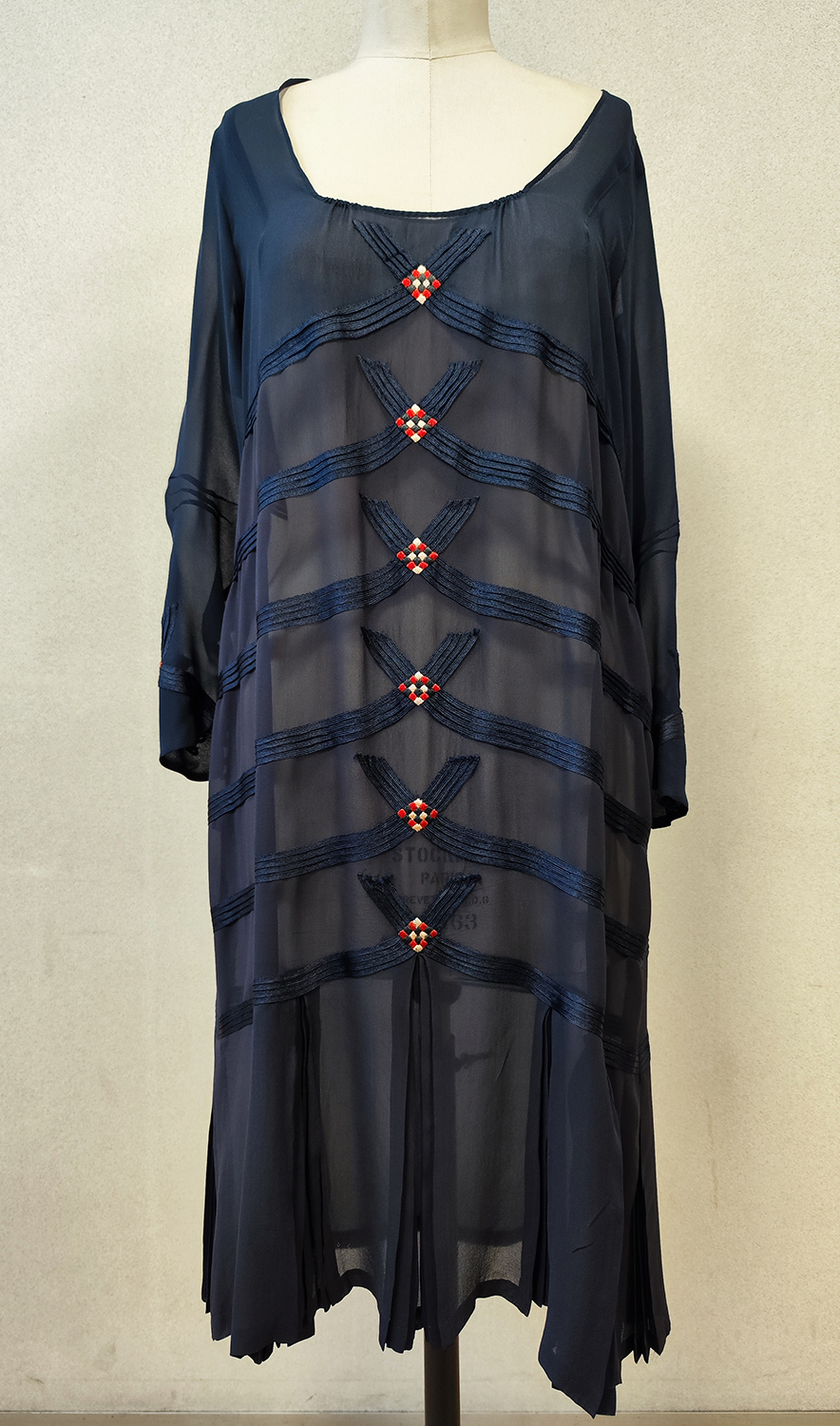 1920F – Robe – 1458