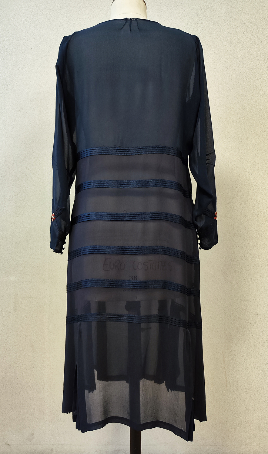 1920F – Robe – 1458 (2)