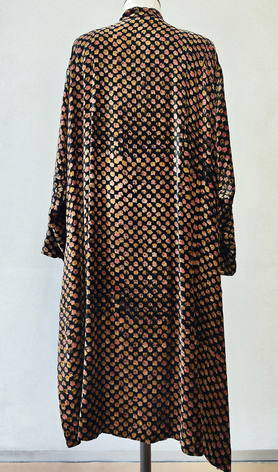 1920F – Robe – 1464 (2)