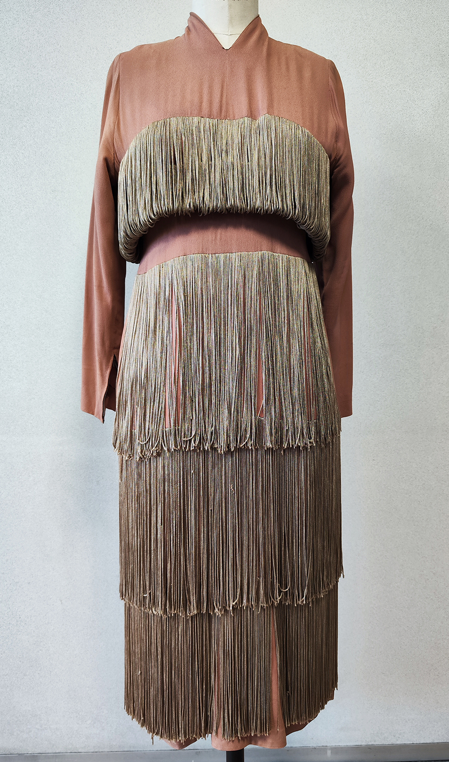 1920F – Robe – 1470