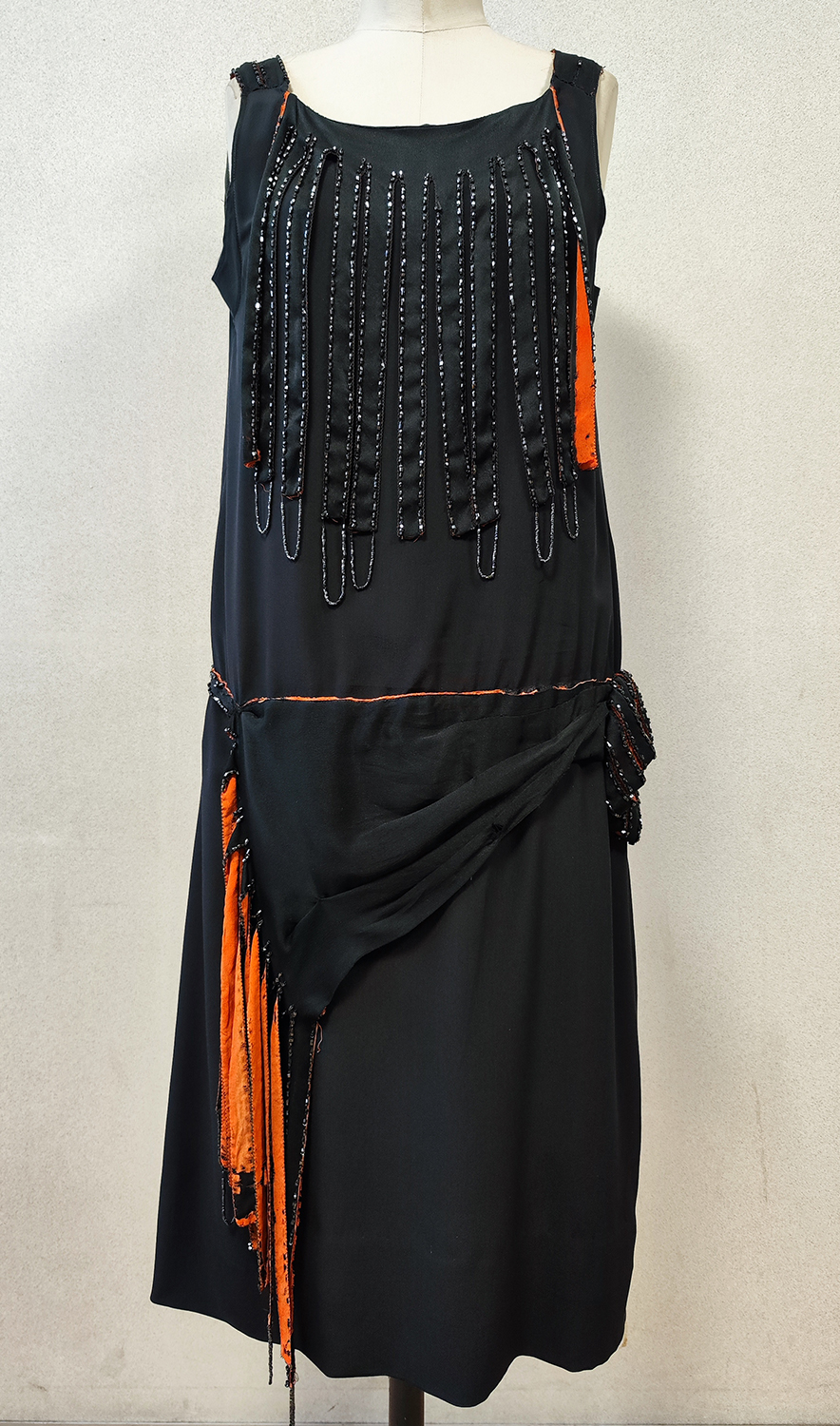 1920F – Robe – 1473
